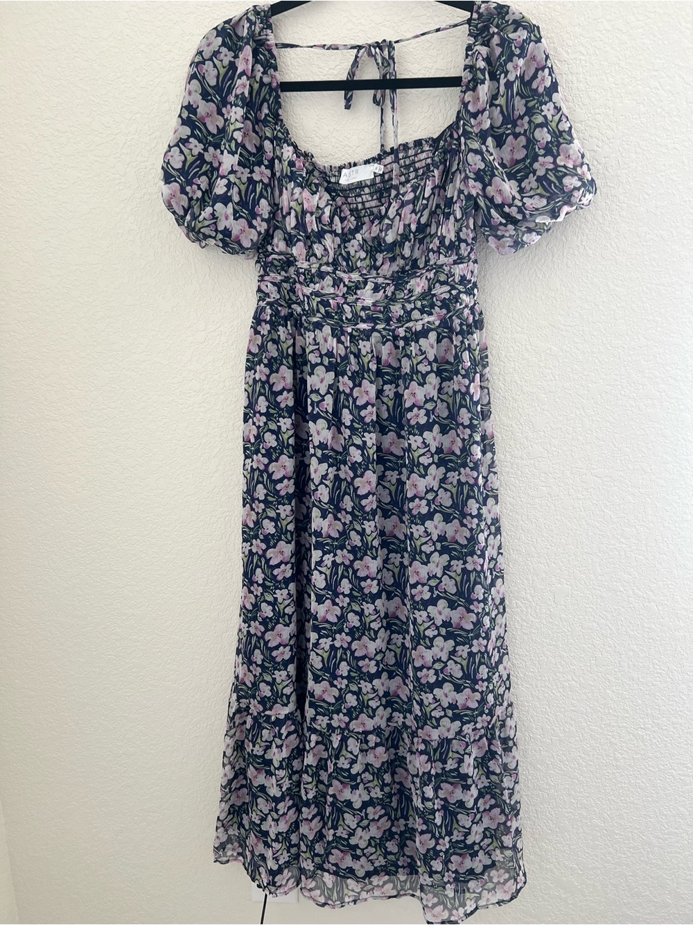 Astr the Label Purple Floral Puff-Sleeve Midi Dress/Maxi Dress